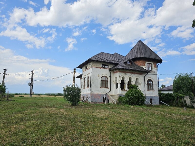 Centru, Poienarii Burchii,